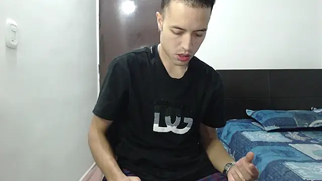 dimitriquiet05 online show from 12-14-24, 02:34