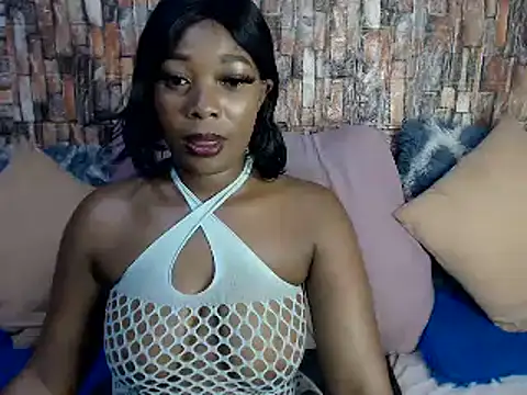 Snapshot of Foxy_African chatting on 03-17-25, 02:56 Foxy African online show from 03-17-25, 02:56