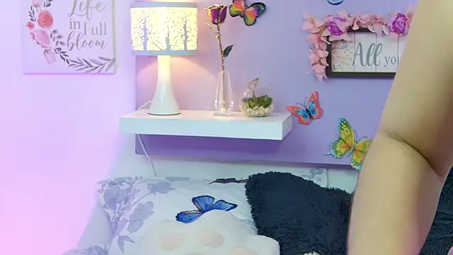 ChloeRem online show from 10-23-25, 12:10