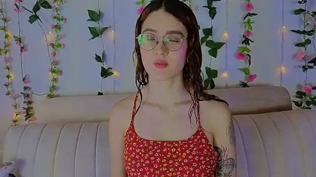 MiaWinx online show from 11-20-25, 09:03