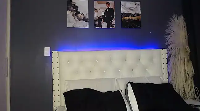 Mackenzzie 777  online show from 03-18-25, 02:36