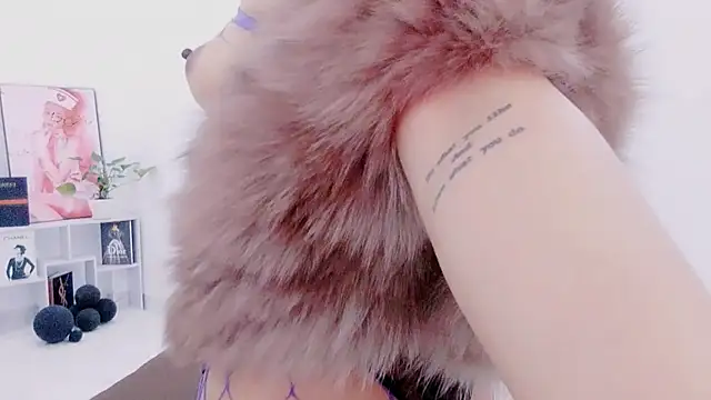 Snapshot of SexualStruggle chatting on 12-11-24, 01:49 SexualStruggle online show from 12-11-24, 01:49