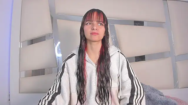 chrystal js online show from 02-20-25, 01:08