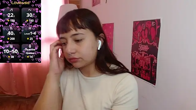 Snapshot of emitaa17228o chatting on 03-08-25, 06:37 emitaa17228o online show from 03-08-25, 06:37