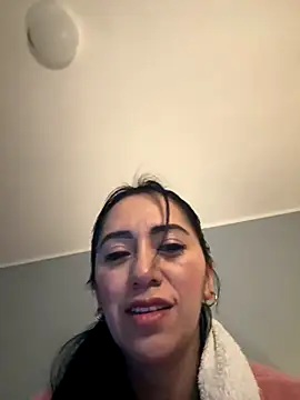 Snapshot of tamara_jay chatting on 12-06-24, 06:37 tamara jay online show from 12-06-24, 06:37