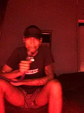 Snapshot of ZaddyBigDee chatting on 03-09-25, 11:03 ZaddyBigDee online show from 03-09-25, 11:03