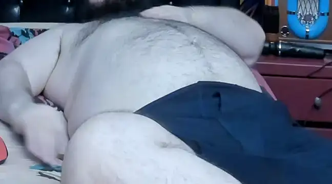 Snapshot of Dominant_BEAR chatting on 03-18-25, 12:47 Dominant BEAR online show from 03-18-25, 12:47