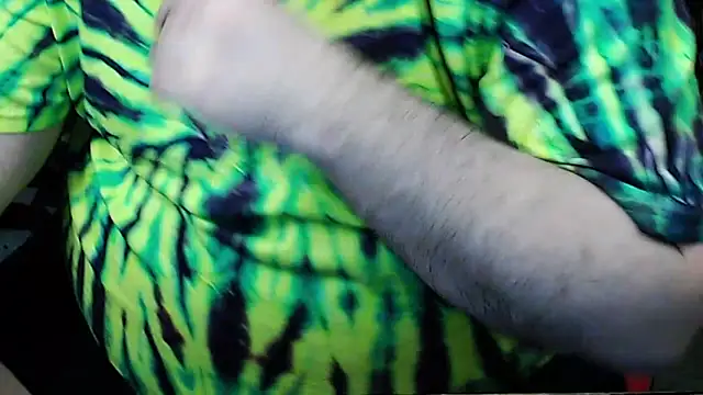 Snapshot of Dominant_BEAR chatting on 11-10-25, 02:27 Dominant BEAR online show from 11-10-25, 02:27