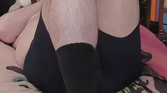 Snapshot of Dominant_BEAR chatting on 11-18-25, 03:05 Dominant BEAR online show from 11-18-25, 03:05