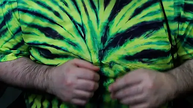 Snapshot of Dominant_BEAR chatting on 11-21-25, 02:32 Dominant BEAR online show from 11-21-25, 02:32