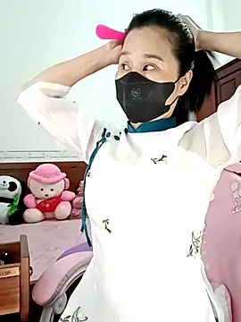    Erin    online show from 03-23-26, 01:31