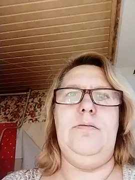 Snapshot of Forest-Lady chatting on 11-13-25, 06:56 Forest-Lady online show from 11-13-25, 06:56