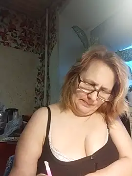 Snapshot of Forest-Lady chatting on 11-14-25, 01:32 Forest-Lady online show from 11-14-25, 01:32