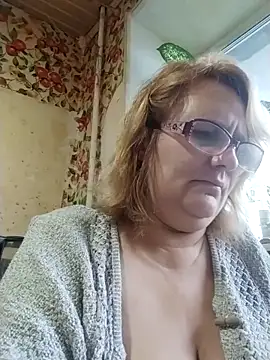 Snapshot of Forest-Lady chatting on 11-16-25, 10:43 Forest-Lady online show from 11-16-25, 10:43