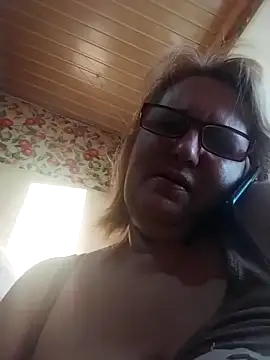 Snapshot of Forest-Lady chatting on 12-14-25, 09:36 Forest-Lady online show from 12-14-25, 09:36