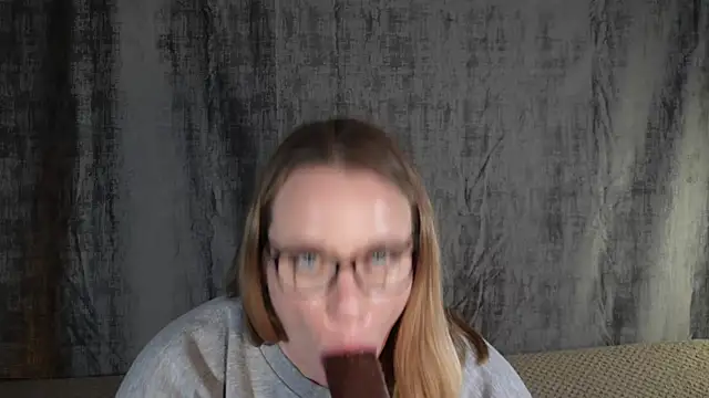 Snapshot of little_princess92 chatting on 02-12-25, 10:59 little princess92 online show from 02-12-25, 10:59