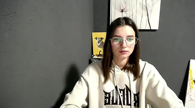 Snapshot of lady_olivia_ chatting on 12-10-24, 01:33 lady olivia  online show from 12-10-24, 01:33