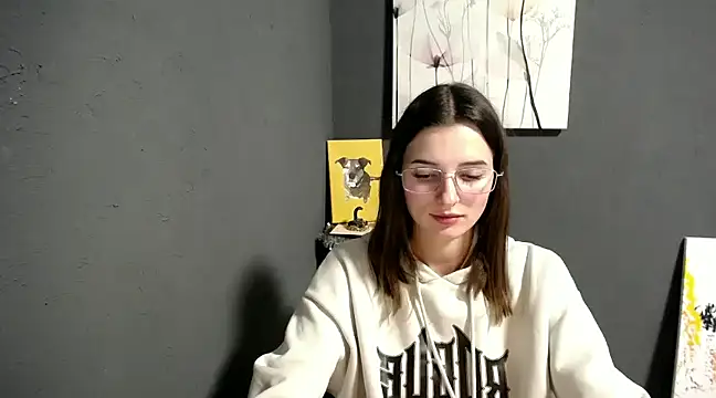 Snapshot of lady_olivia_ chatting on 12-10-24, 05:00 lady olivia  online show from 12-10-24, 05:00