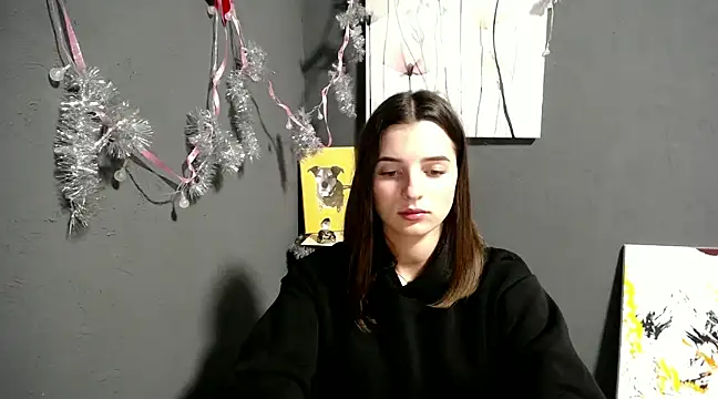 Snapshot of lady_olivia_ chatting on 12-18-24, 05:10 lady olivia  online show from 12-18-24, 05:10