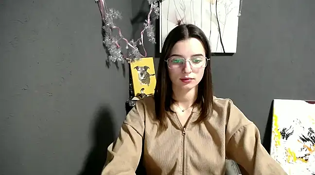 Snapshot of lady_olivia_ chatting on 12-20-24, 04:46 lady olivia  online show from 12-20-24, 04:46