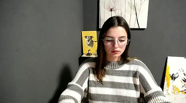 Snapshot of lady_olivia_ chatting on 02-13-25, 05:44 lady olivia  online show from 02-13-25, 05:44