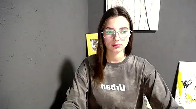 Snapshot of lady_olivia_ chatting on 02-17-25, 04:48 lady olivia  online show from 02-17-25, 04:48