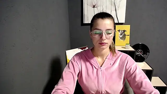 Snapshot of lady_olivia_ chatting on 09-16-25, 03:35 lady olivia  online show from 09-16-25, 03:35