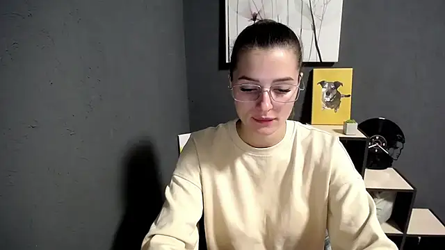 Snapshot of lady_olivia_ chatting on 09-26-25, 02:10 lady olivia  online show from 09-26-25, 02:10