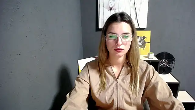 Snapshot of lady_olivia_ chatting on 10-07-25, 05:10 lady olivia  online show from 10-07-25, 05:10