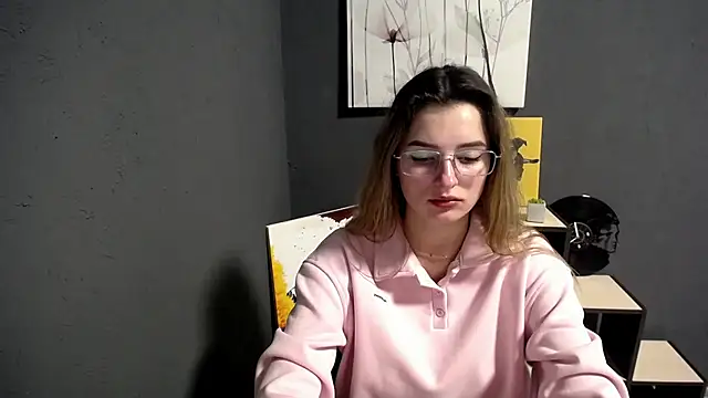 lady olivia  online show from 11-20-25, 02:50