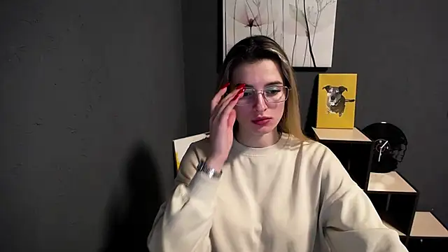 lady olivia  online show from 04-08-26, 12:49