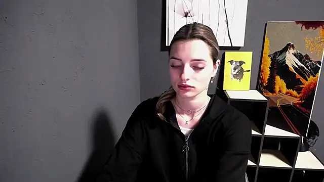 lady olivia  online show from 05-27-26, 04:37