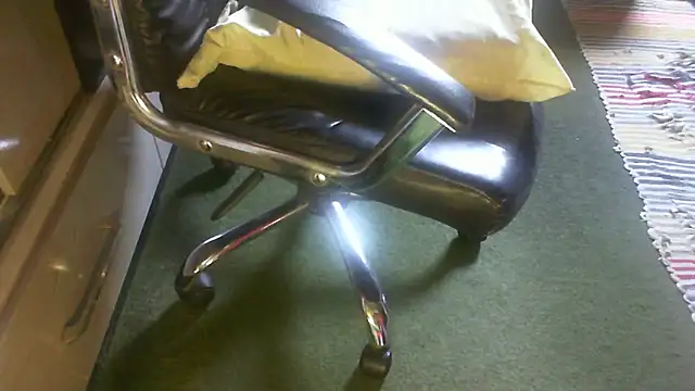Snapshot of Carte1921 chatting on 05-11-26, 12:22 Carte1921 online show from 05-11-26, 12:22