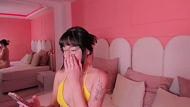 emilly williams  online show from 12-18-24, 08:25