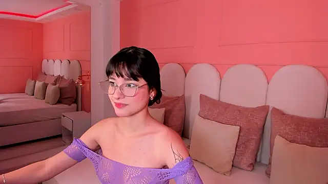 emilly williams  online show from 01-27-25, 05:04