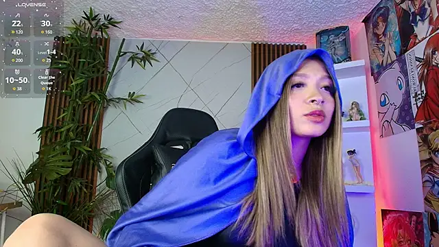 Victoria Adams14 online show from 03-29-26, 04:12