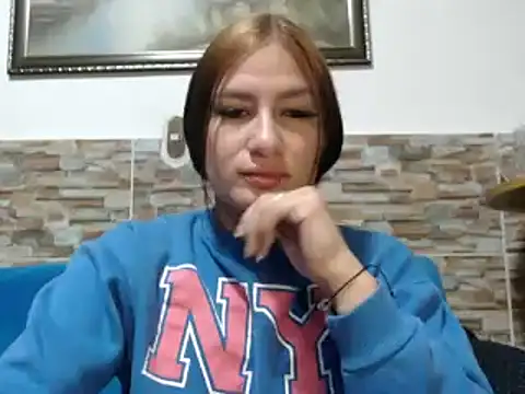 Snapshot of alice_trinity chatting on 02-05-25, 01:58 alice trinity online show from 02-05-25, 01:58