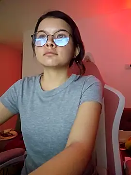 azumiichan online show from 11-19-25, 12:21