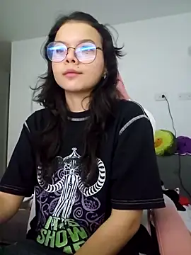 azumiichan online show from 04-23-26, 11:18