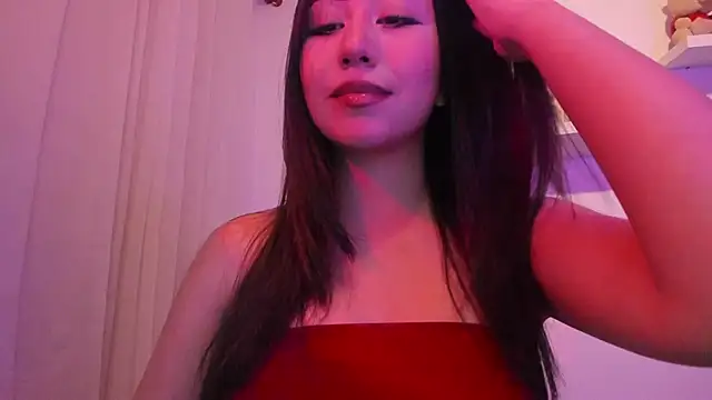 Snapshot of I_am_tori chatting on 02-18-25, 04:04 I am tori online show from 02-18-25, 04:04