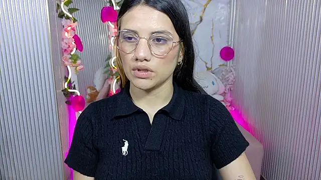 Chiara tay online show from 06-12-26, 07:13