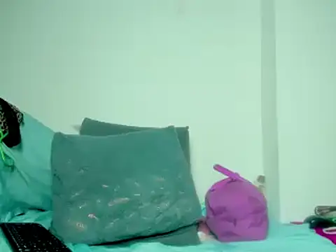 meghanSusexx online show from 11-10-25, 08:08