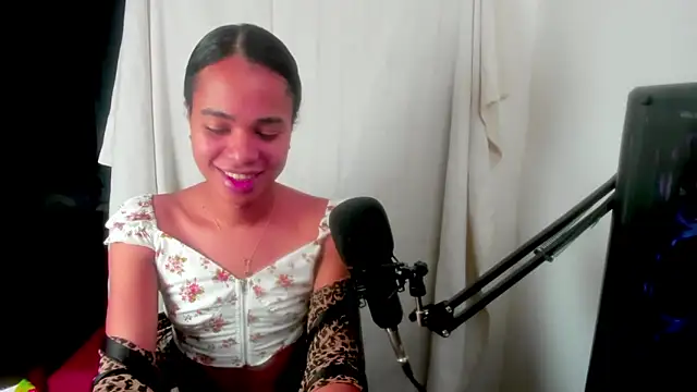 meghanSusexx online show from 12-18-25, 02:39