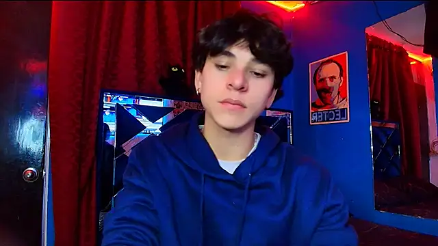 Luke Howland online show from 11-26-25, 02:45