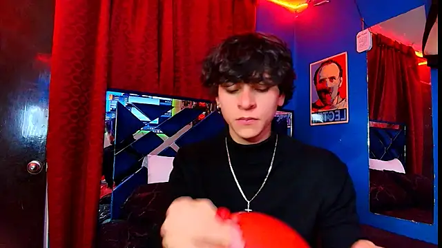 Luke Howland online show from 01-06-26, 02:04