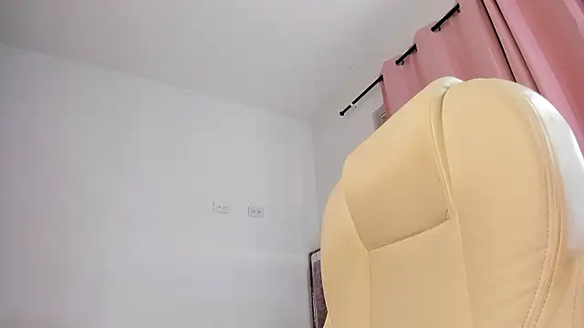 jessimegansexi online show from 03-11-25, 08:20