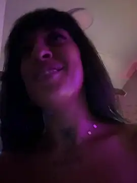 Snapshot of CarolaDrago chatting on 07-17-26, 08:46 CarolaDrago online show from 07-17-26, 08:46