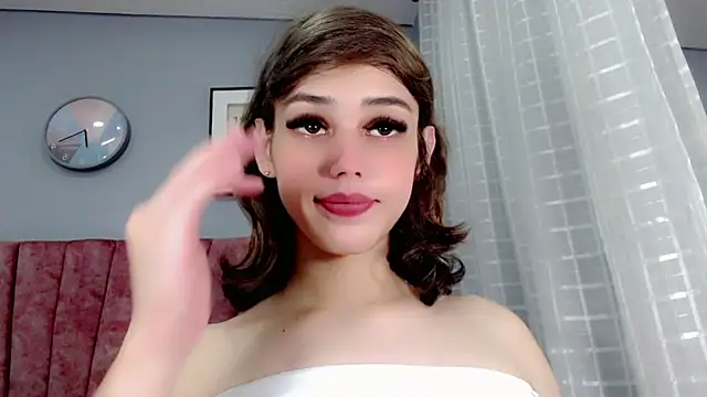 Snapshot of ValeriaAguilar chatting on 12-12-24, 11:36 ValeriaAguilar online show from 12-12-24, 11:36