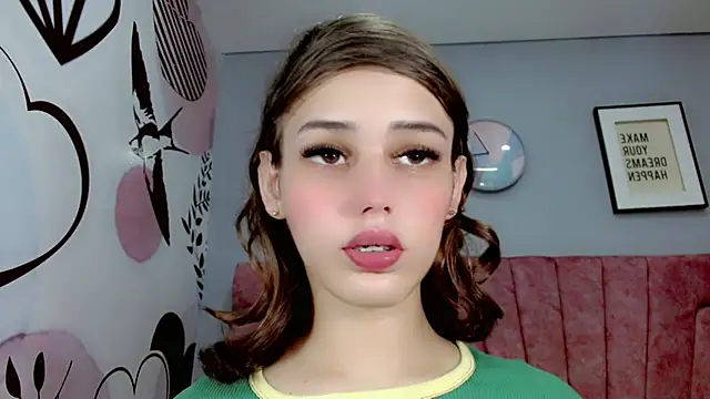 Snapshot of ValeriaAguilar chatting on 01-07-25, 08:21 ValeriaAguilar online show from 01-07-25, 08:21