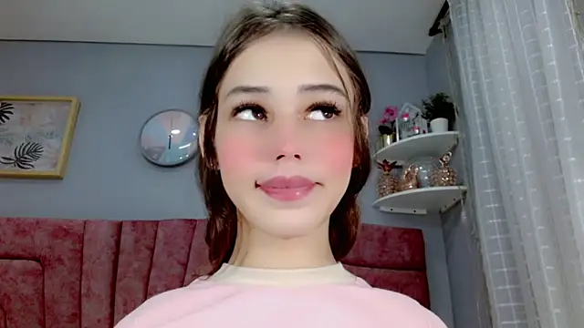 Snapshot of ValeriaAguilar chatting on 03-18-25, 11:19 ValeriaAguilar online show from 03-18-25, 11:19